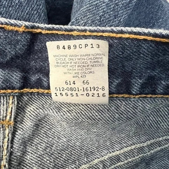 Levi's Women's 550 Relaxed Fit Tapered Leg Jeans 14 Misses Short - Picture 4 of 5